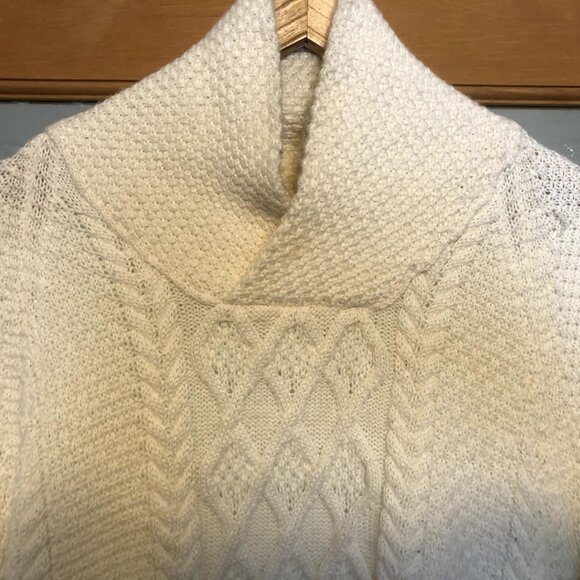 Zara M - Picture 2 of 3